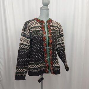 Vintage Nordic Patterned Gray and Green Cardigan 100% Wool Made in Norway